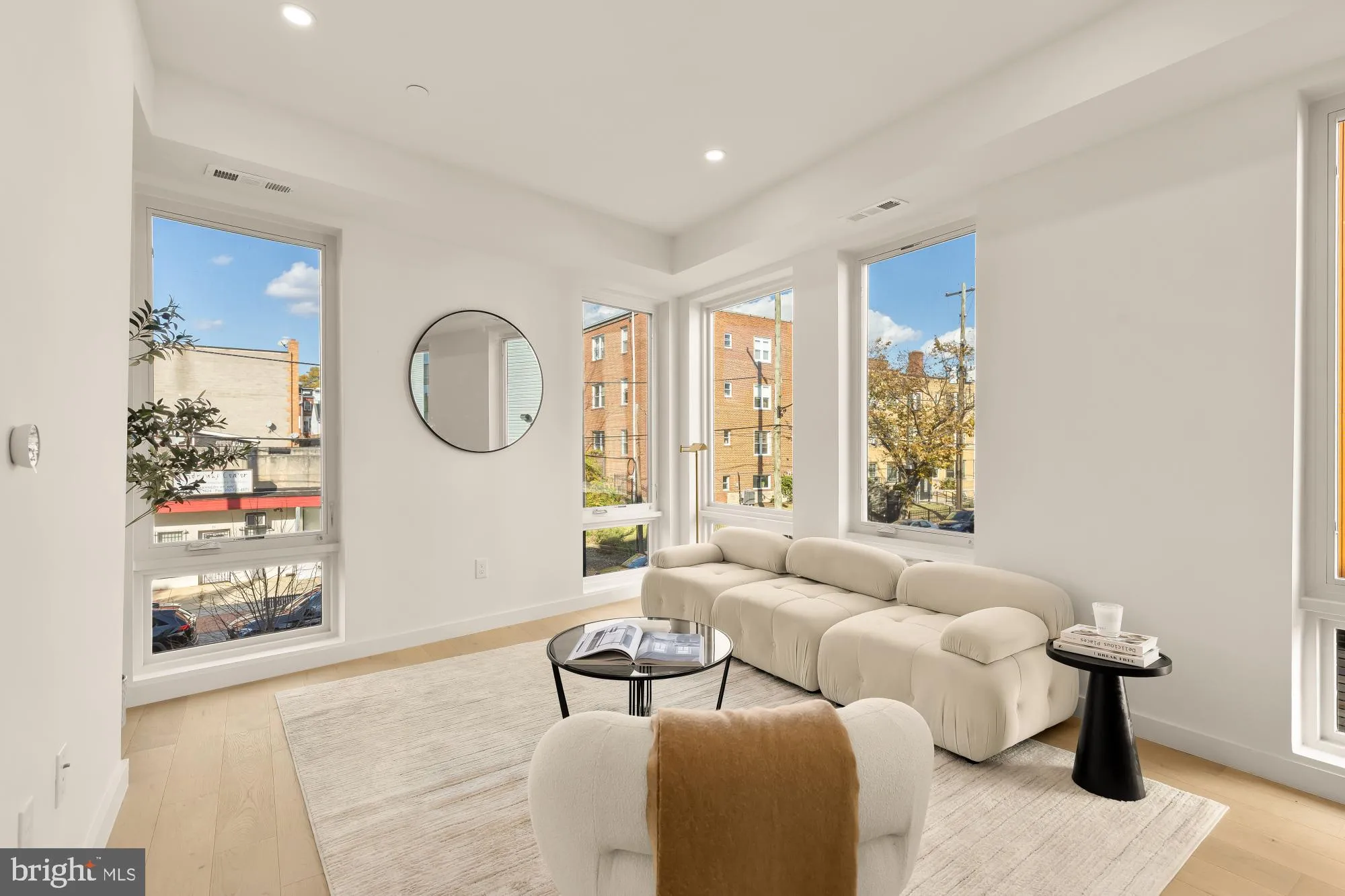30 KENNEDY STREET, Washington, DC 20011