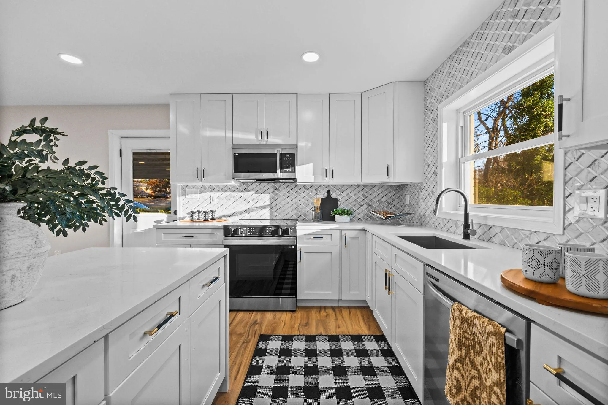 4405 LAUREL ROAD, Alexandria, VA 22309