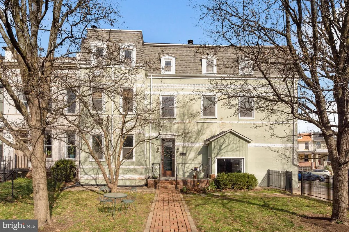 1434 POTOMAC AVENUE, Washington, DC 20003