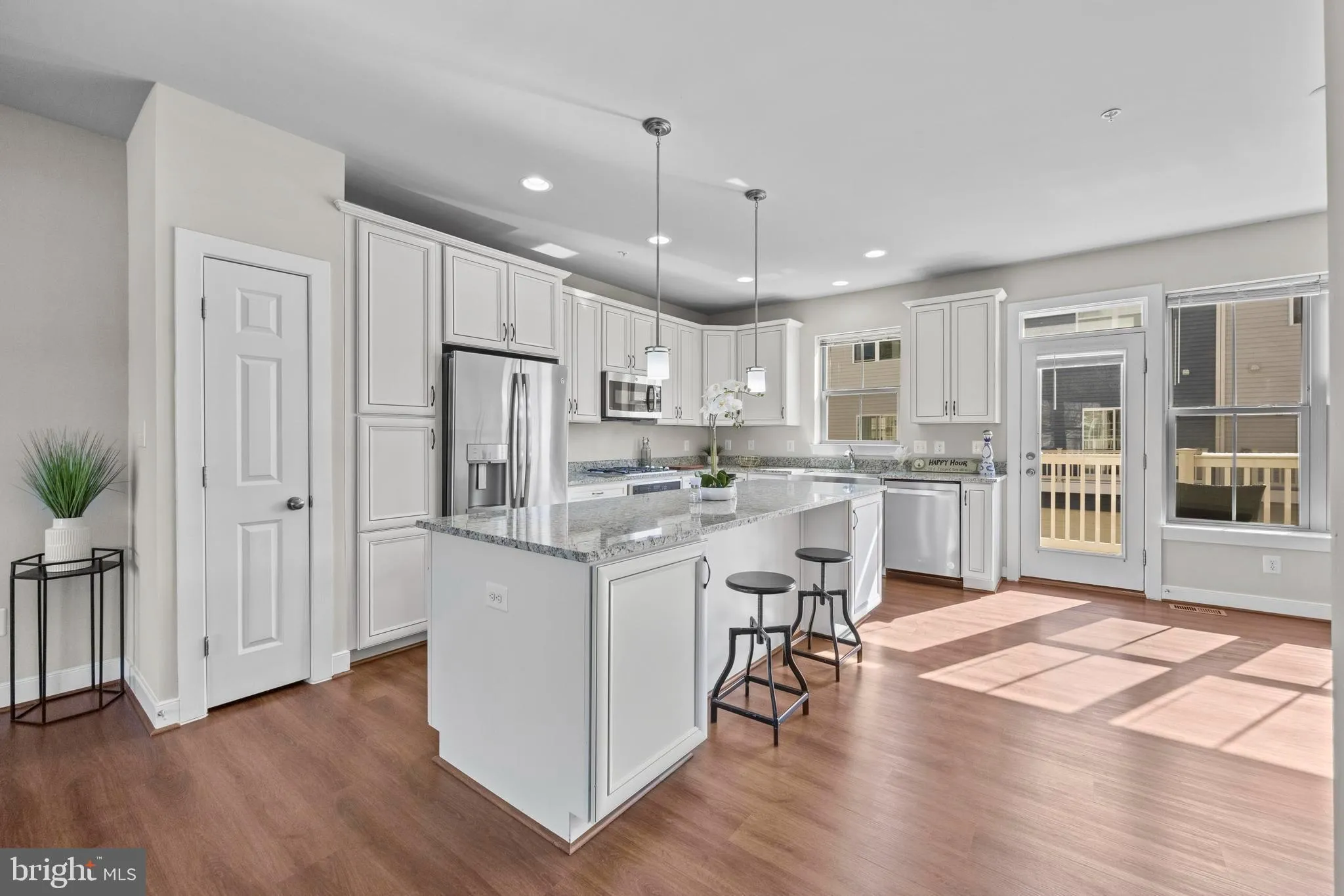 14247 TRAVILAH ROAD, Rockville, MD 20850