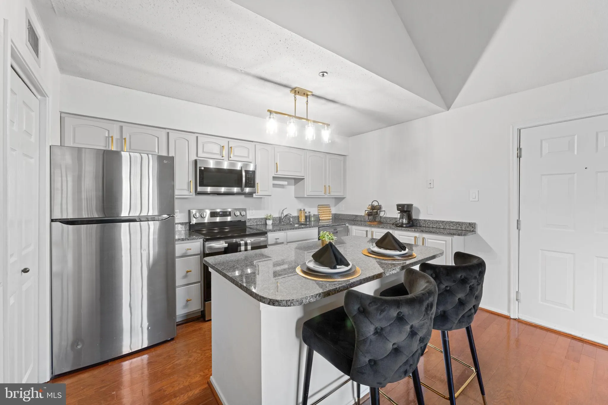 3302 WYNDHAM CIRCLE, Alexandria, VA 22302