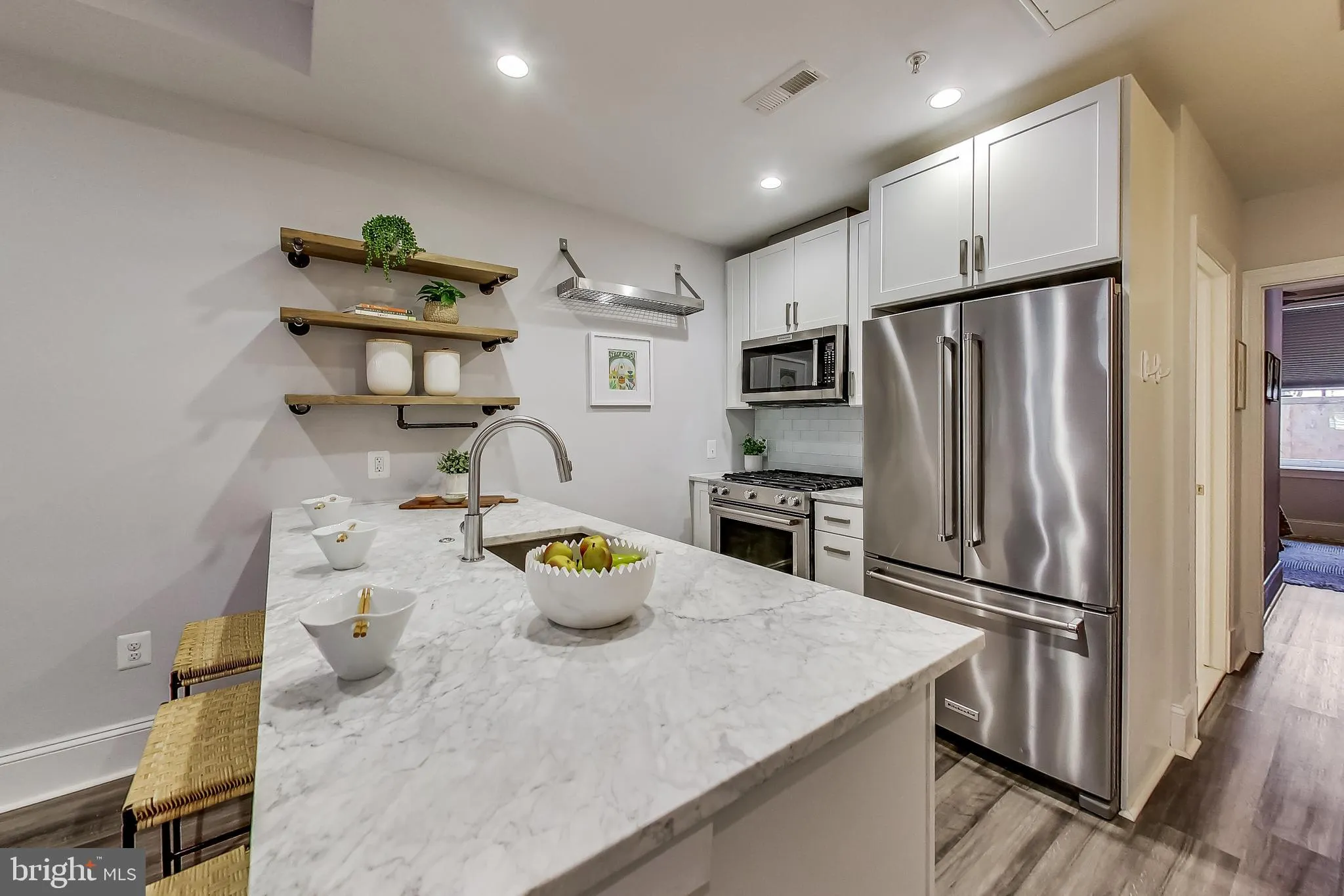 819 D STREET, Washington, DC 20002