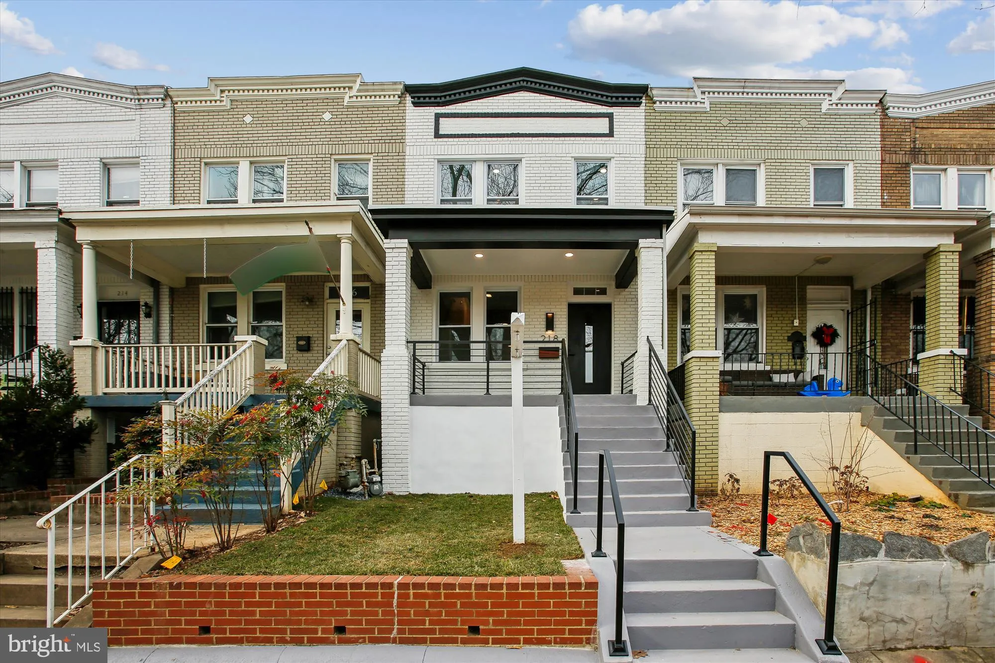 218 15TH STREET, Washington, DC 20002