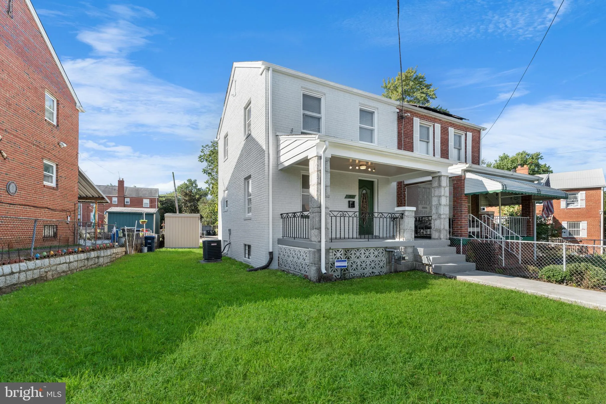 1811 T PLACE, Washington, DC 20020