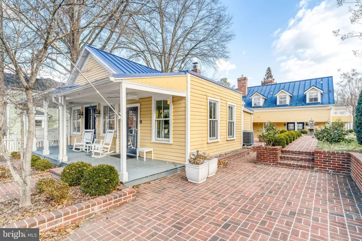 7153 Main St, Clifton, Virginia 20124