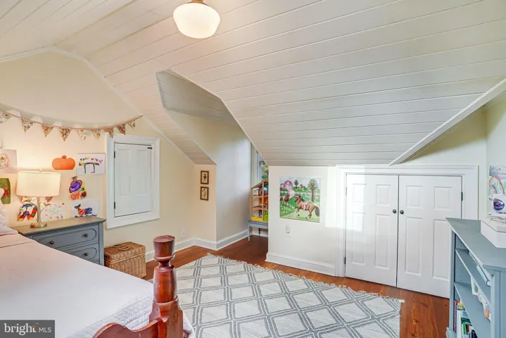 7153 Main St, Clifton, Virginia 20124