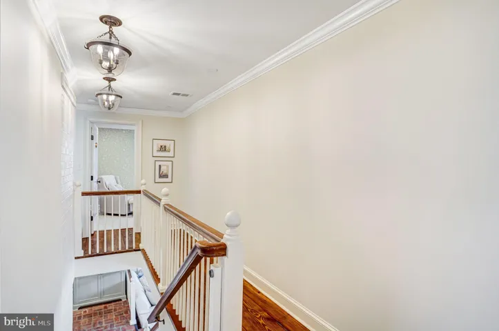 7153 Main St, Clifton, Virginia 20124