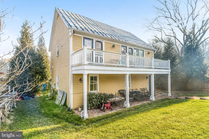 7153 Main St, Clifton, Virginia 20124