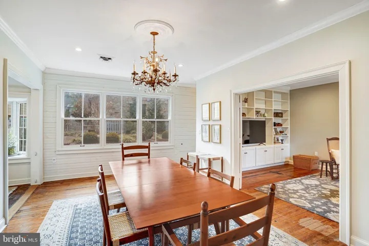 7153 Main St, Clifton, Virginia 20124