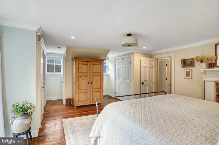 7153 Main St, Clifton, Virginia 20124