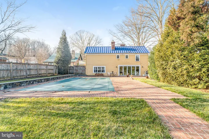 7153 Main St, Clifton, Virginia 20124