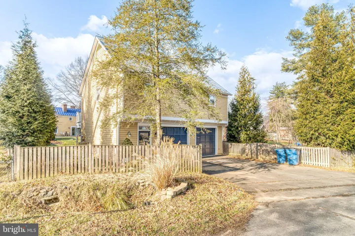 7153 Main St, Clifton, Virginia 20124