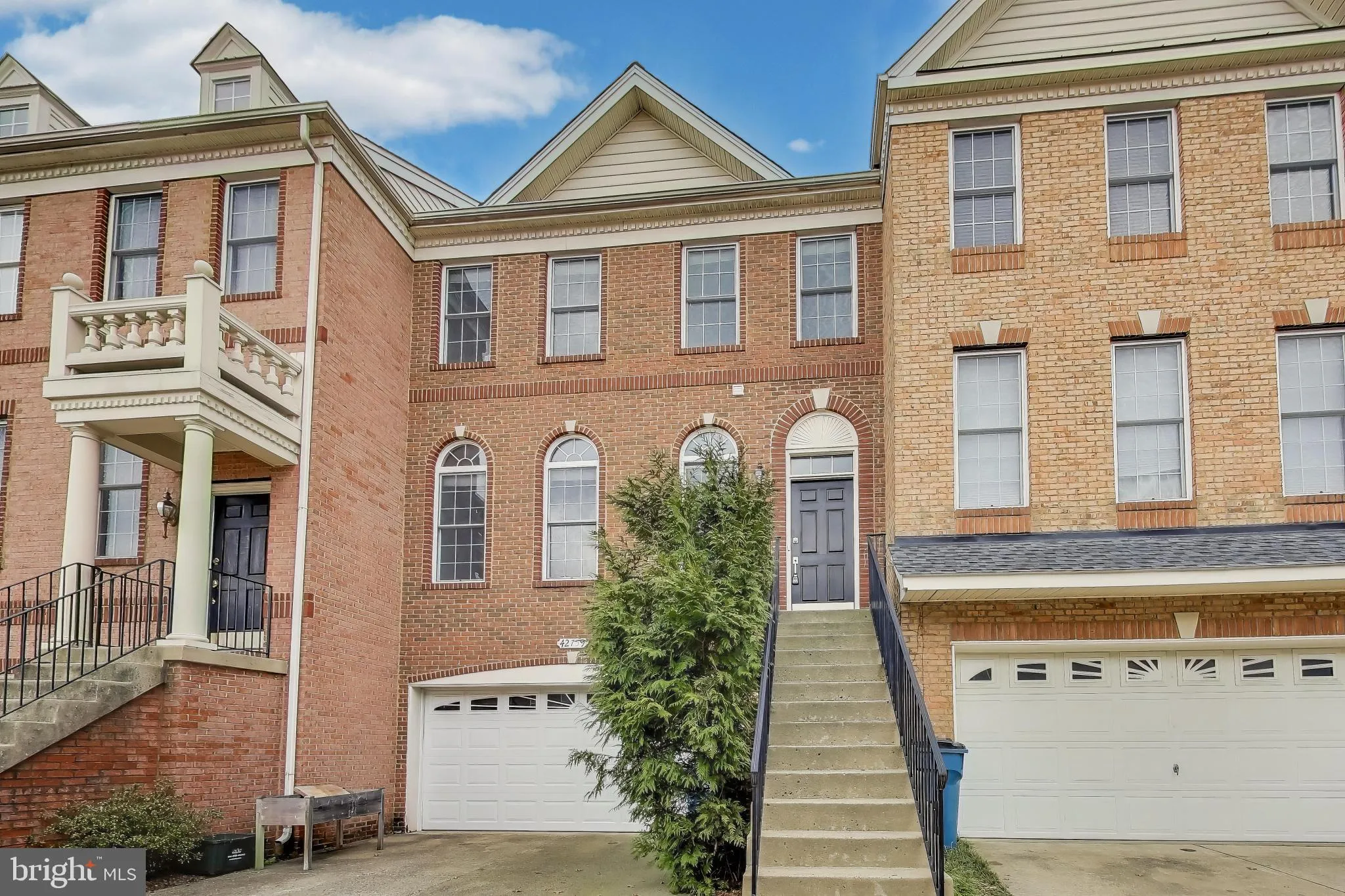 42759 LOCKLEAR, Chantilly, VA 20152