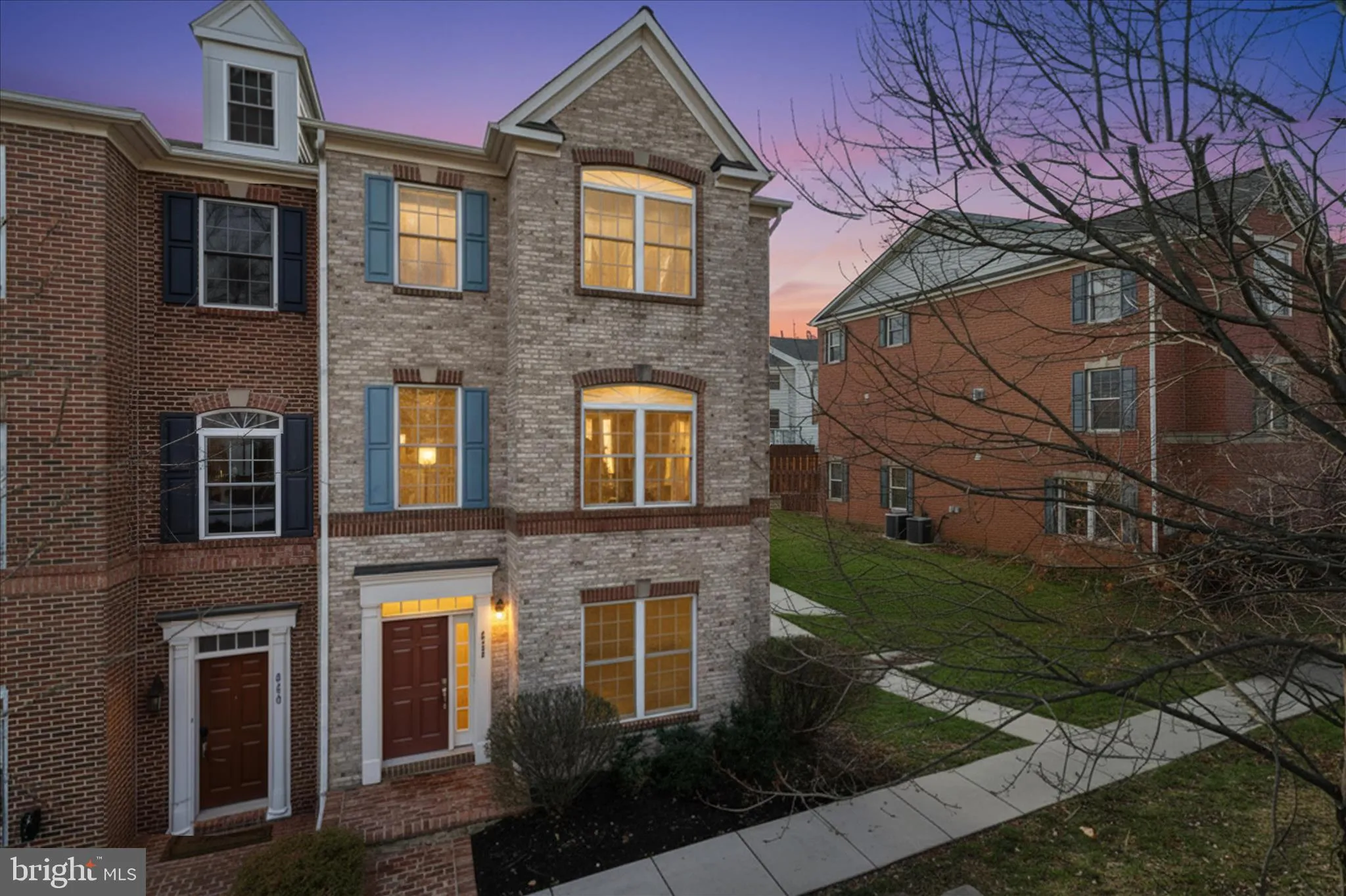 411 SPRING STREET, Herndon, VA 20170