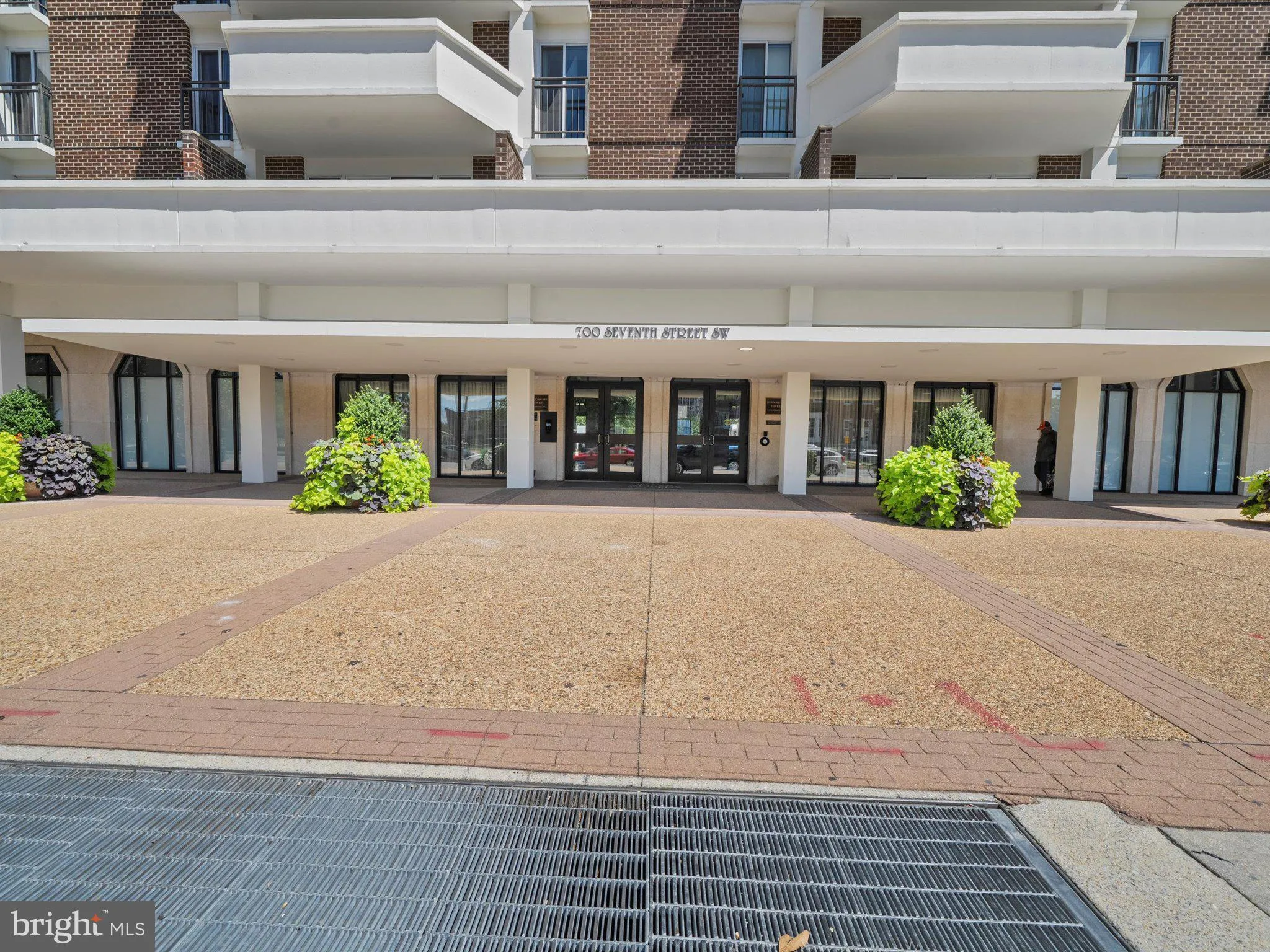 700 7TH STREET, Washington, DC 20024