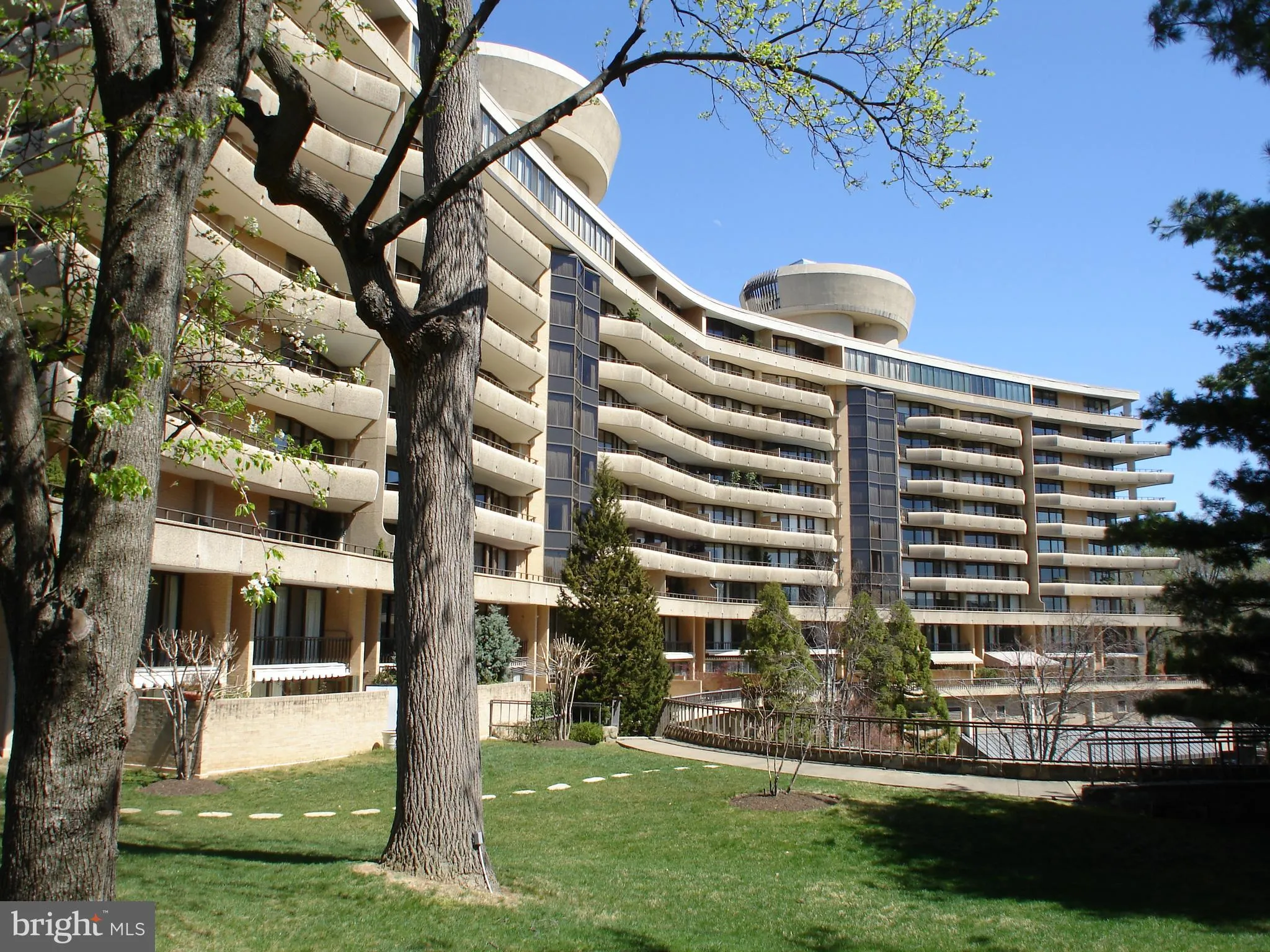 4200 MASSACHUSETTS AVENUE, Washington, DC 20016