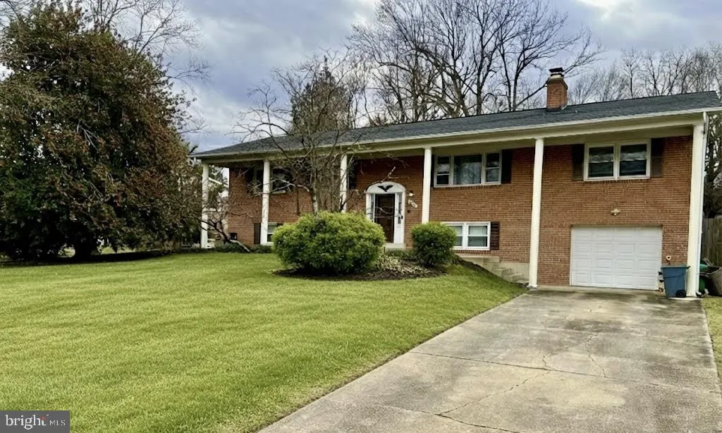 6807 ROBINIA ROAD, Temple Hills, MD 20748