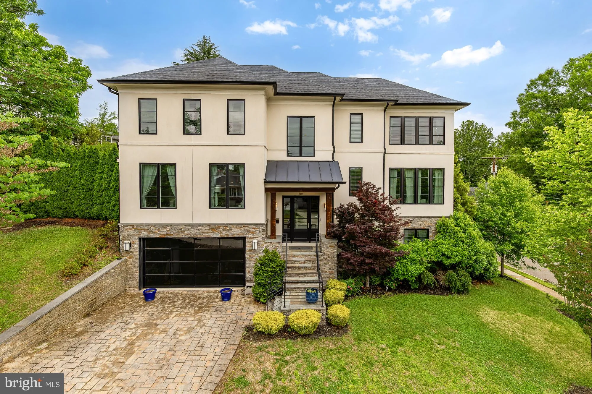 3701 38 TH STREET, Arlington, VA 22207