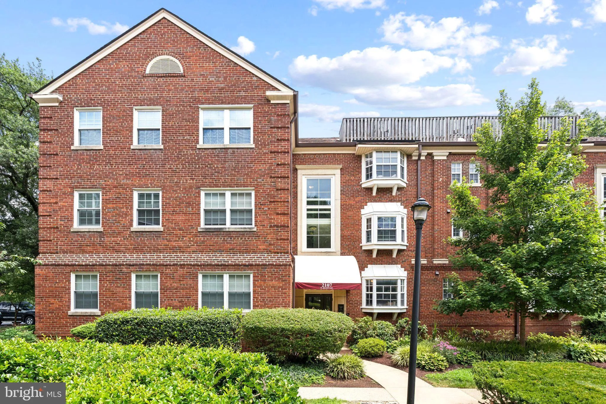2107 SCOTT STREET, Arlington, VA 22209
