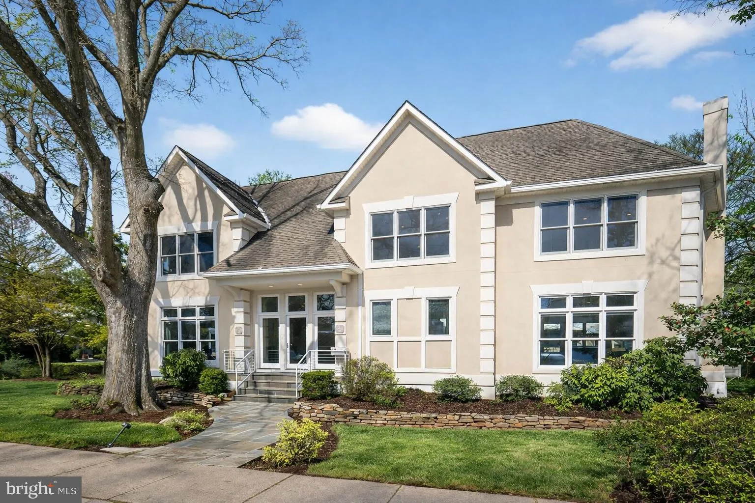 2733 LEXINGTON STREET, Arlington, VA 22207