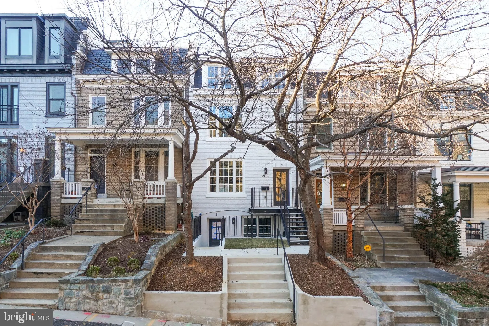 2910 18TH STREET, Washington, DC 20009