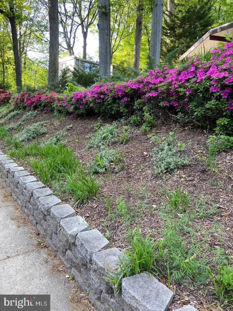 900 AZALEA DRIVE, Rockville, MD 20850