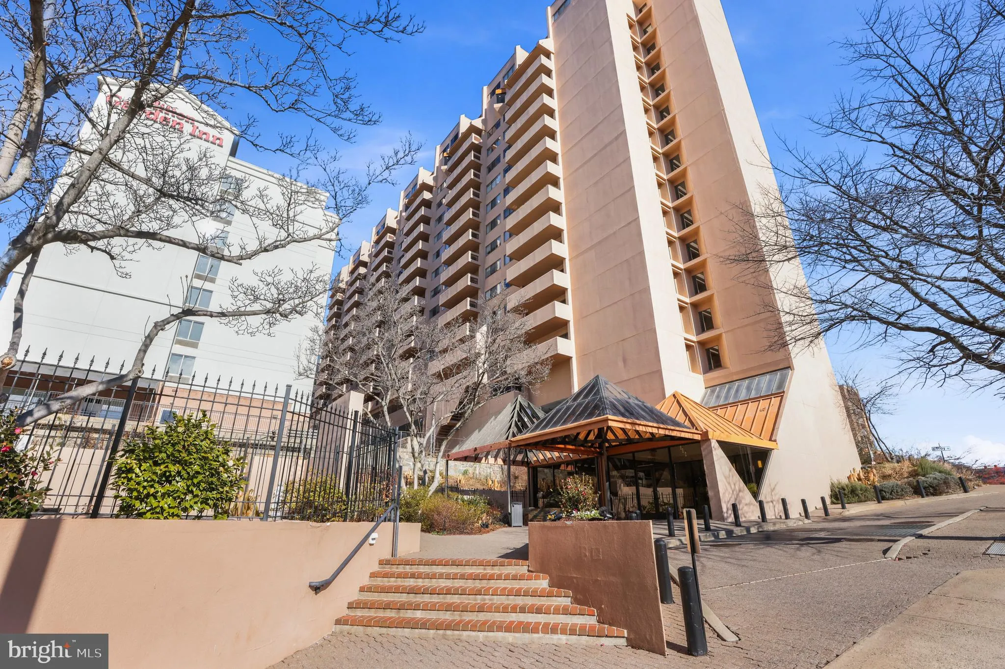 1301 COURTHOUSE ROAD, Arlington, VA 22201