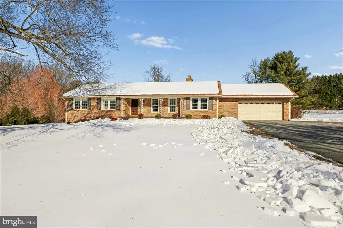 6205 BEECHDALE COURT, Rockville, MD 20855