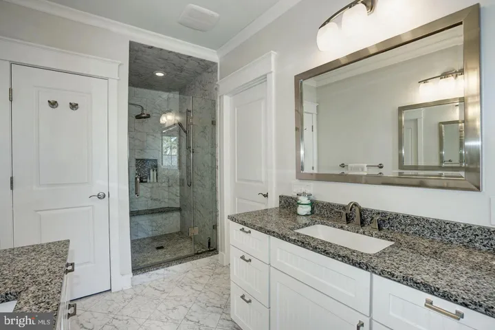 1919 N George Mason Dr N, Arlington, Virginia 22207