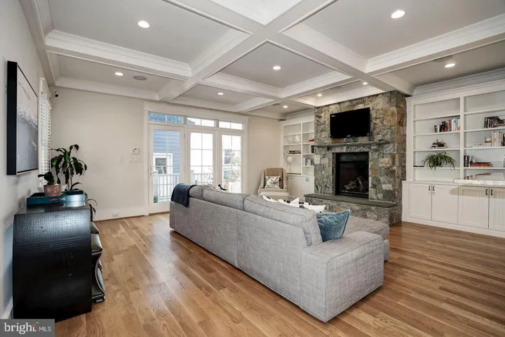 1919 N George Mason Dr N, Arlington, Virginia 22207