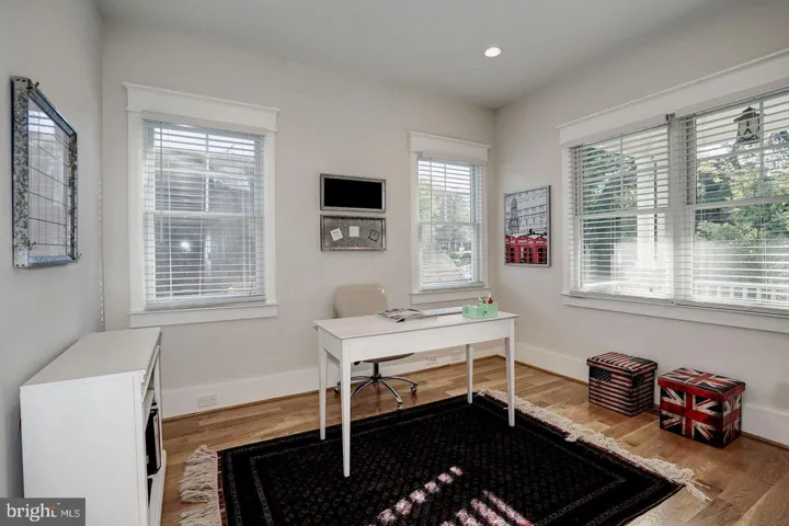 1919 N George Mason Dr N, Arlington, Virginia 22207