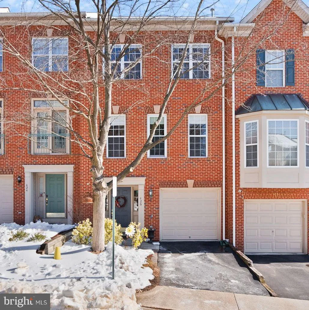 426 STANTON PLACE, Alexandria, VA 22304