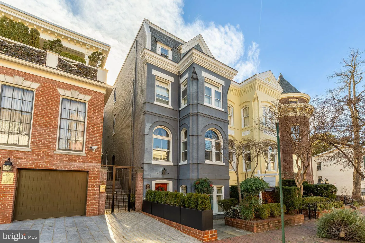 3252 N STREET, Washington, DC 20007