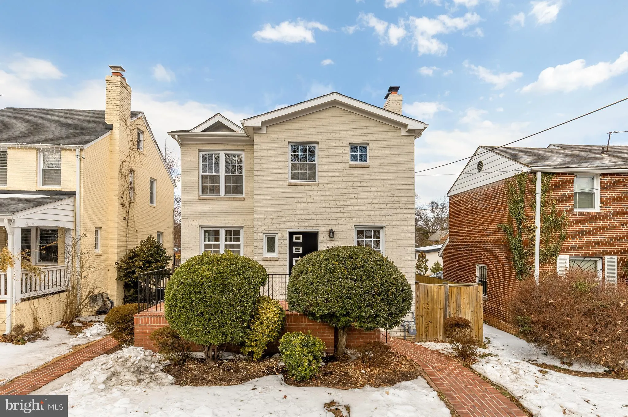 1822 TAYLOR STREET, Washington, DC 20018