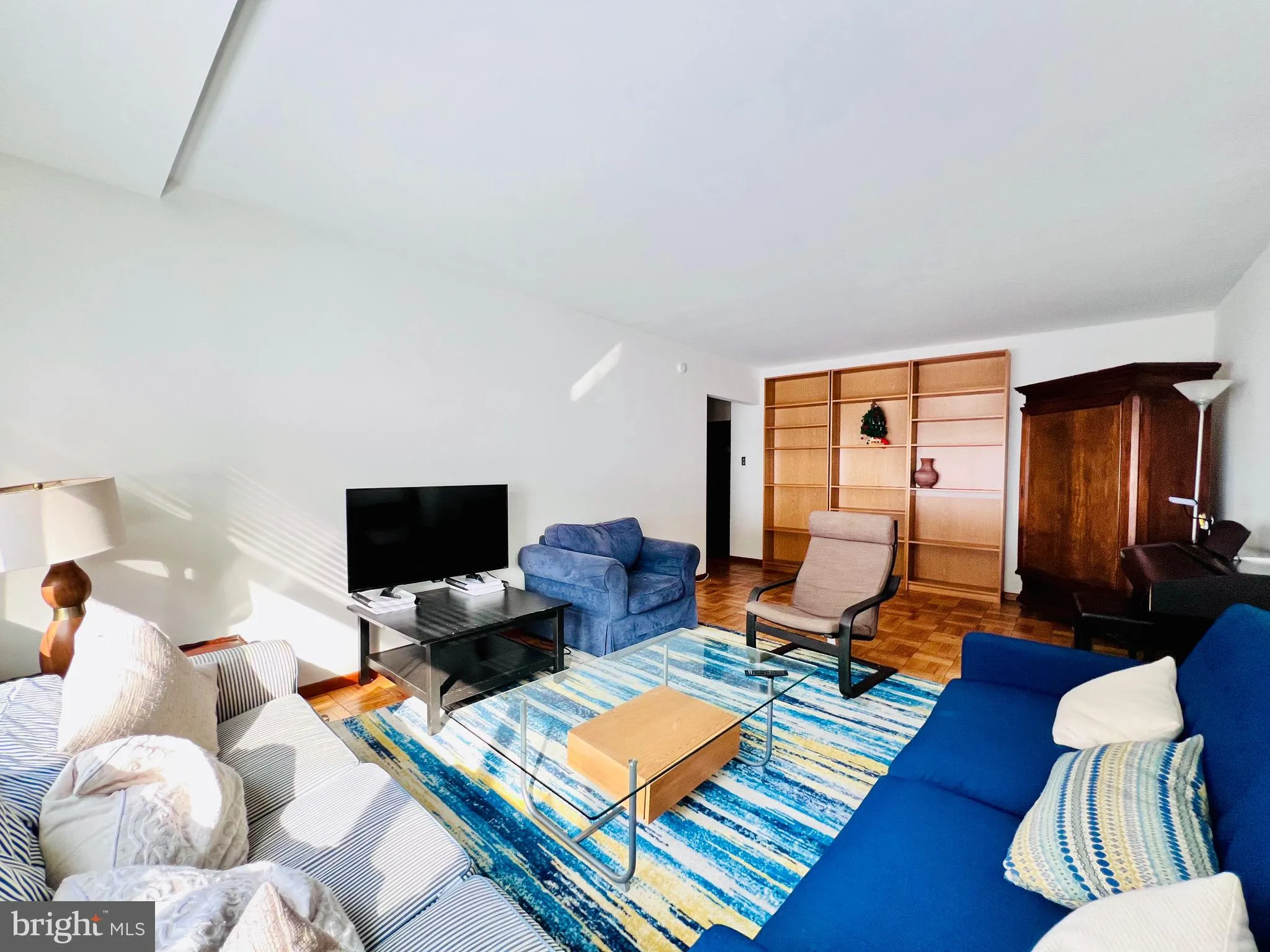 4200 CATHEDRAL AVENUE, Washington, DC 20016