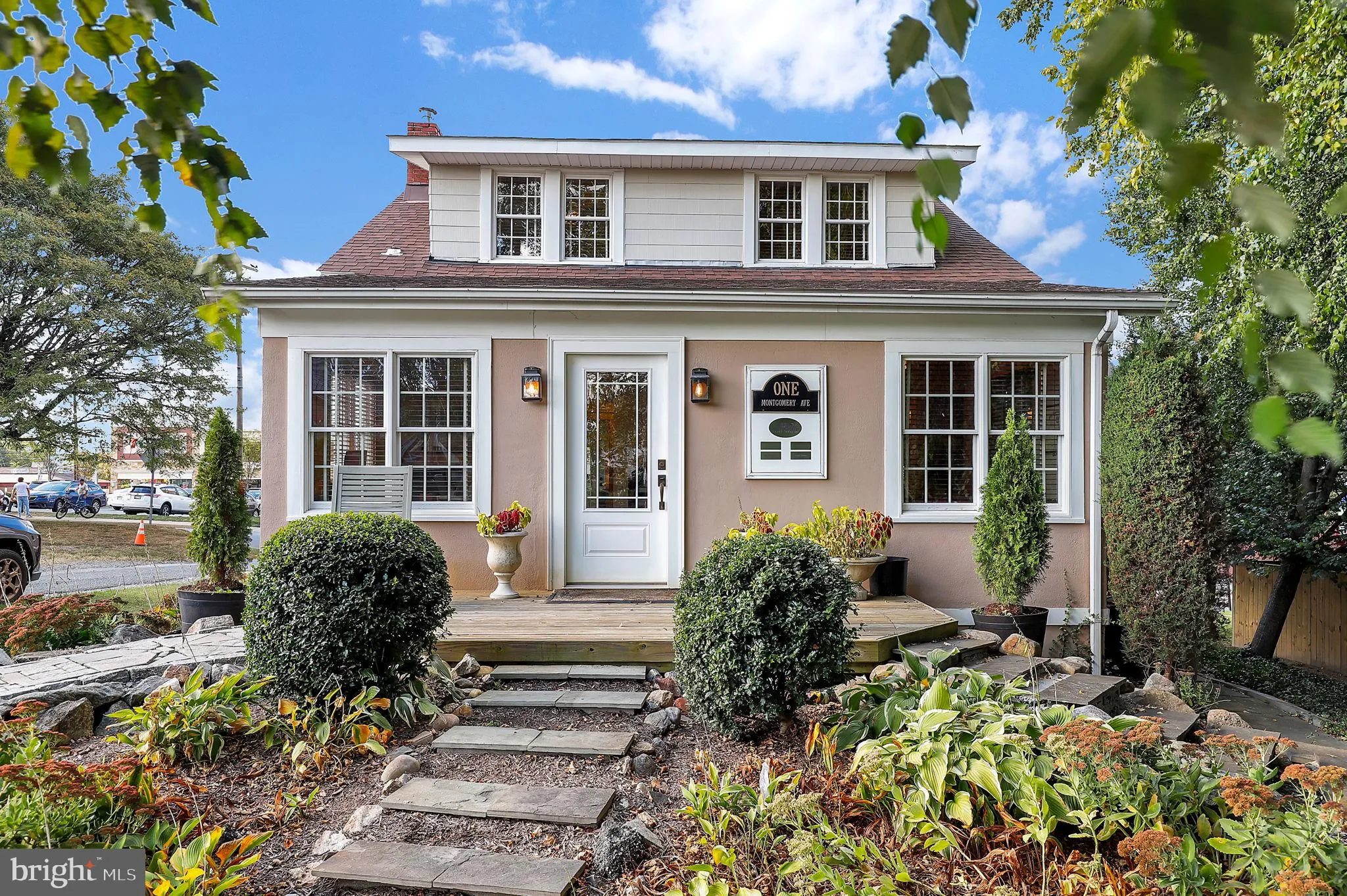 1 MONTGOMERY AVENUE, Gaithersburg, MD 20877