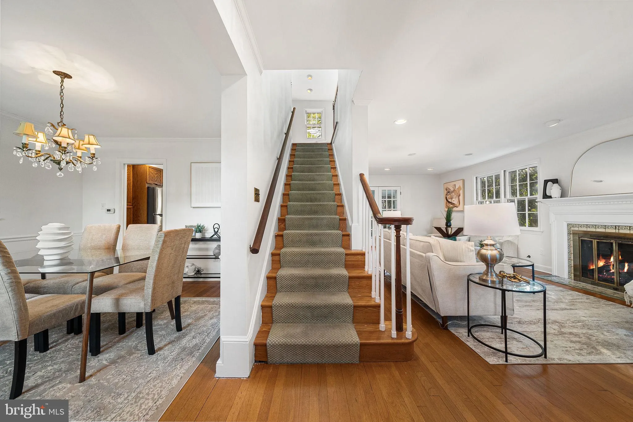 2404 KING STREET, Alexandria, VA 22301