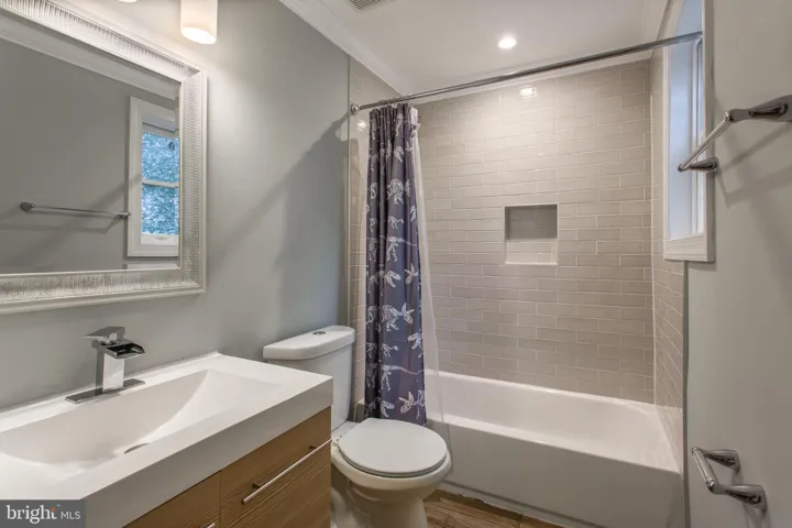 2217 14th St Se, Washington, District of Columbia 20020
