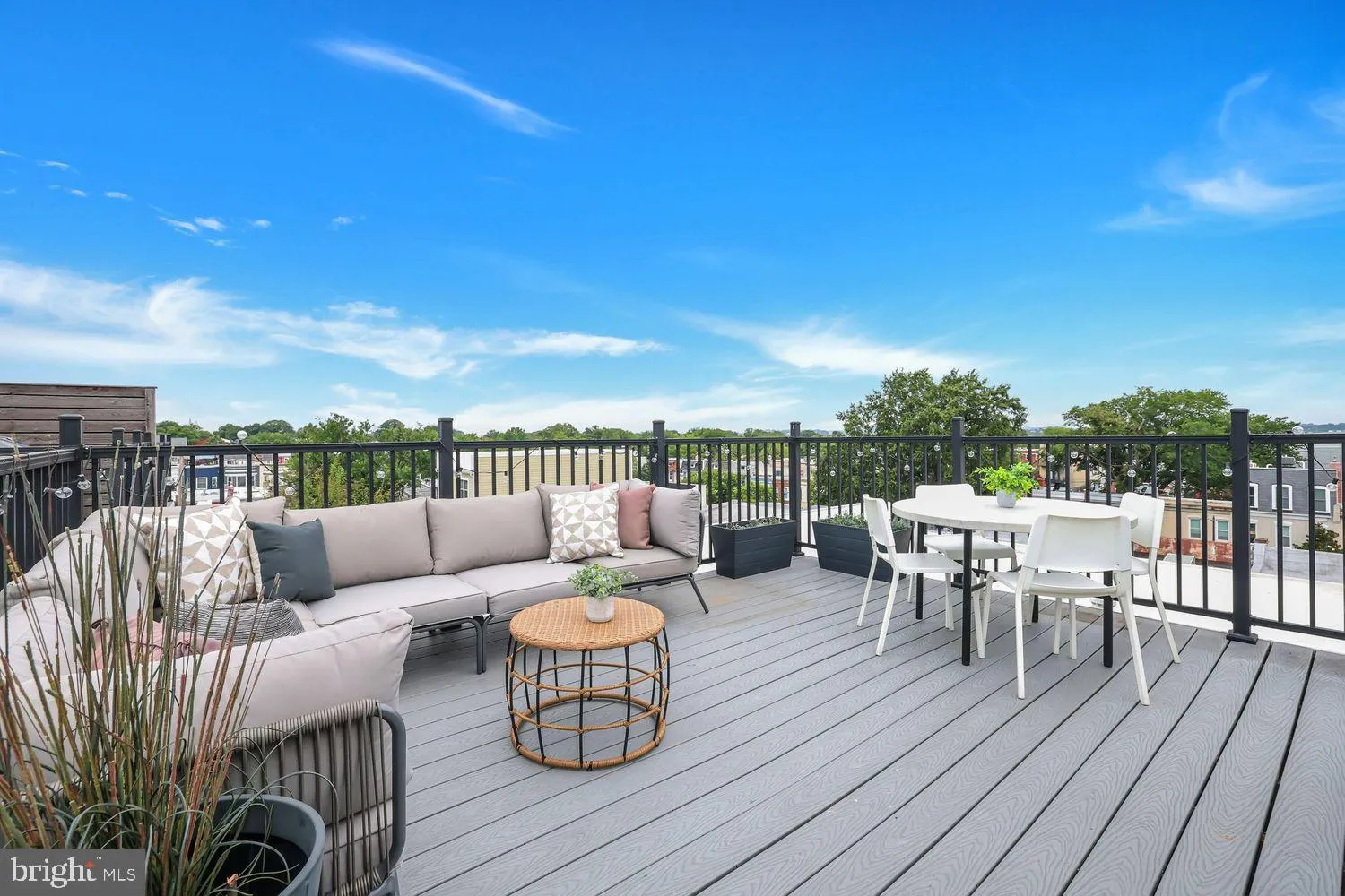 16 17TH STREET, Washington, DC 20002