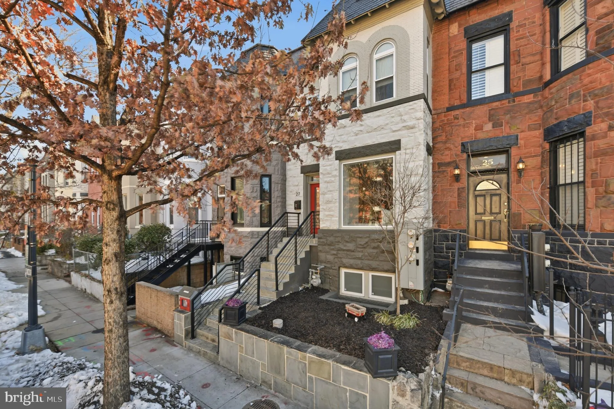 27 QUINCY PLACE, Washington, DC 20002