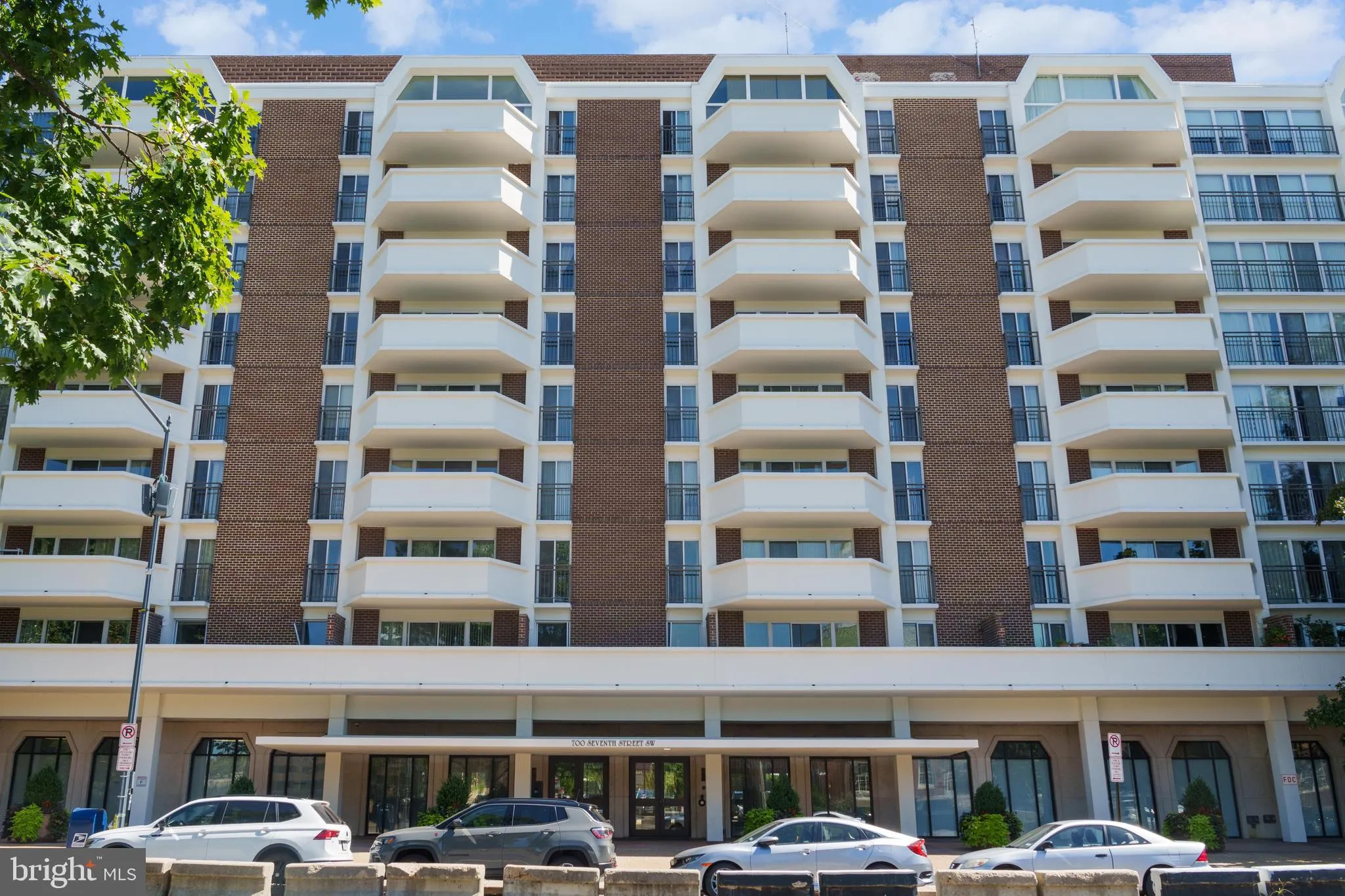 700 7TH STREET, Washington, DC 20024