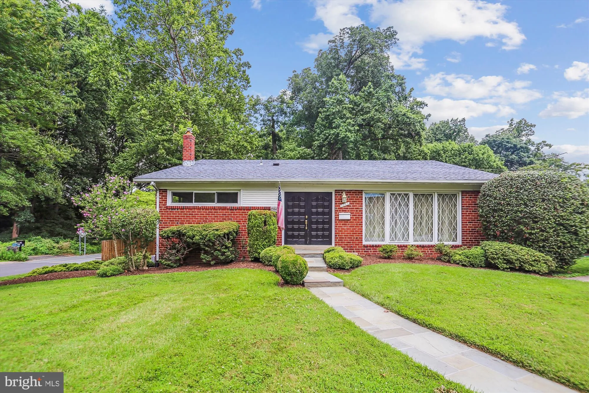 3909 WOODLAWN ROAD, Chevy Chase, MD 20815