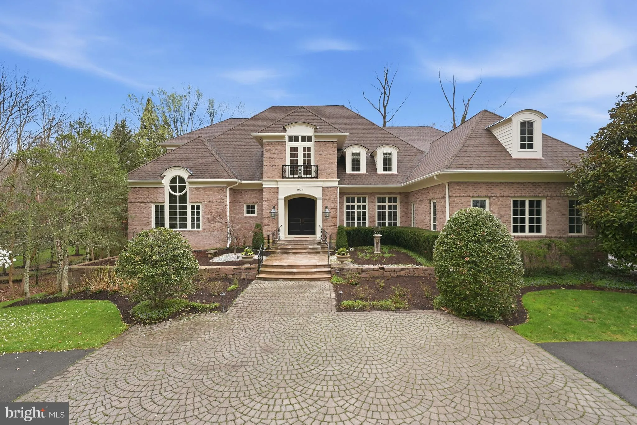 904 MACKALL AVENUE, Mclean, VA 22101