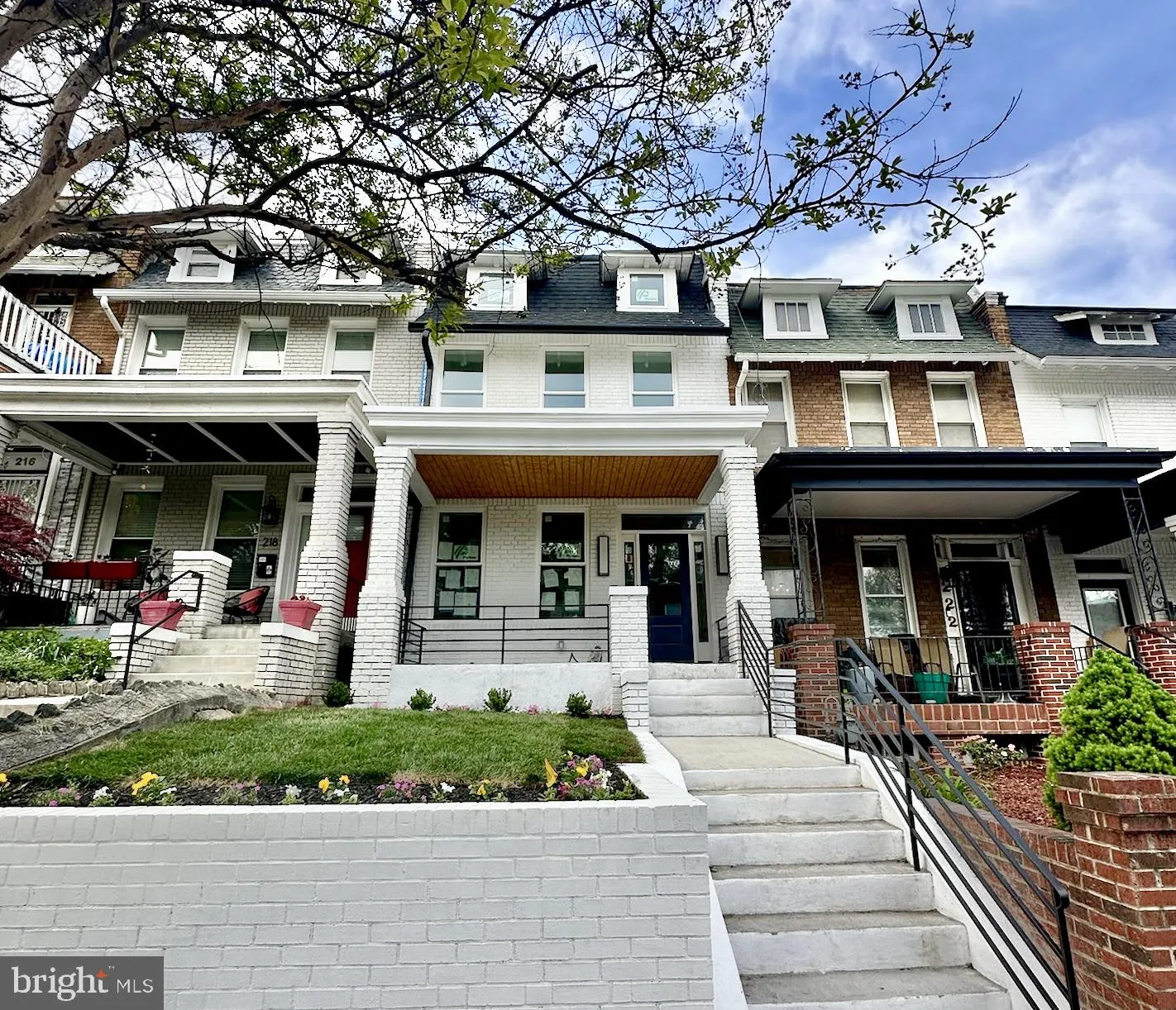 220 V STREET, Washington, DC 20002