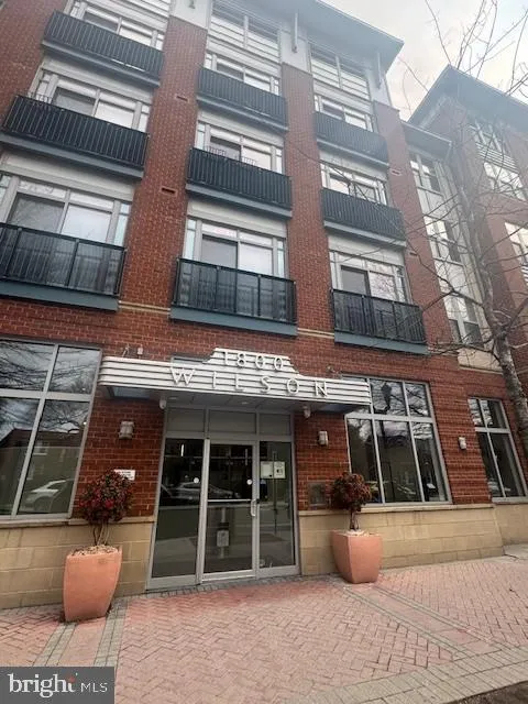 1800 WILSON BOULEVARD, Arlington, VA 22201