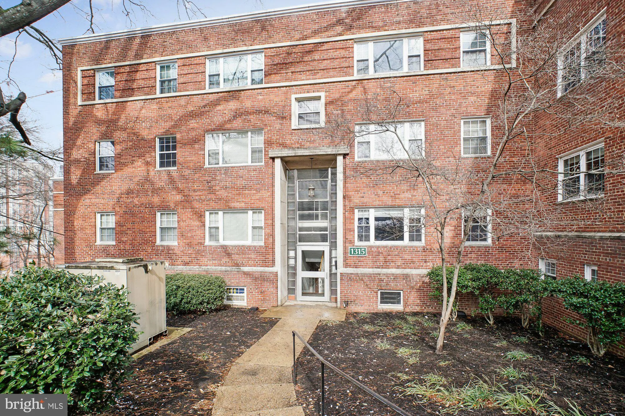 1315 ODE STREET, Arlington, VA 22209