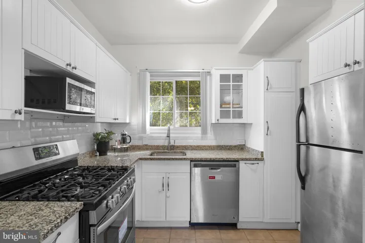 3536 Gunston Road, Alexandria, VA 22302