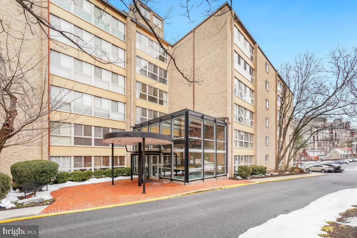4970 BATTERY LANE, Bethesda, MD 20814