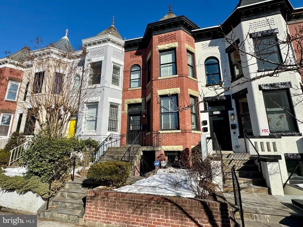 2017 13TH STREET, Washington, DC 20009