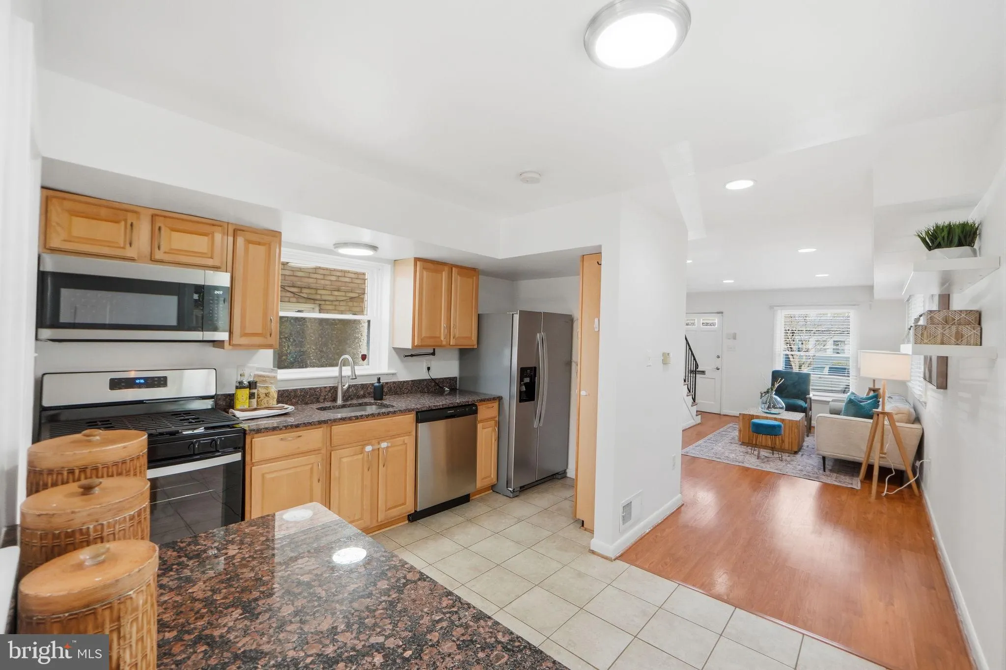 331 LAVERNE AVENUE, Alexandria, VA 22305